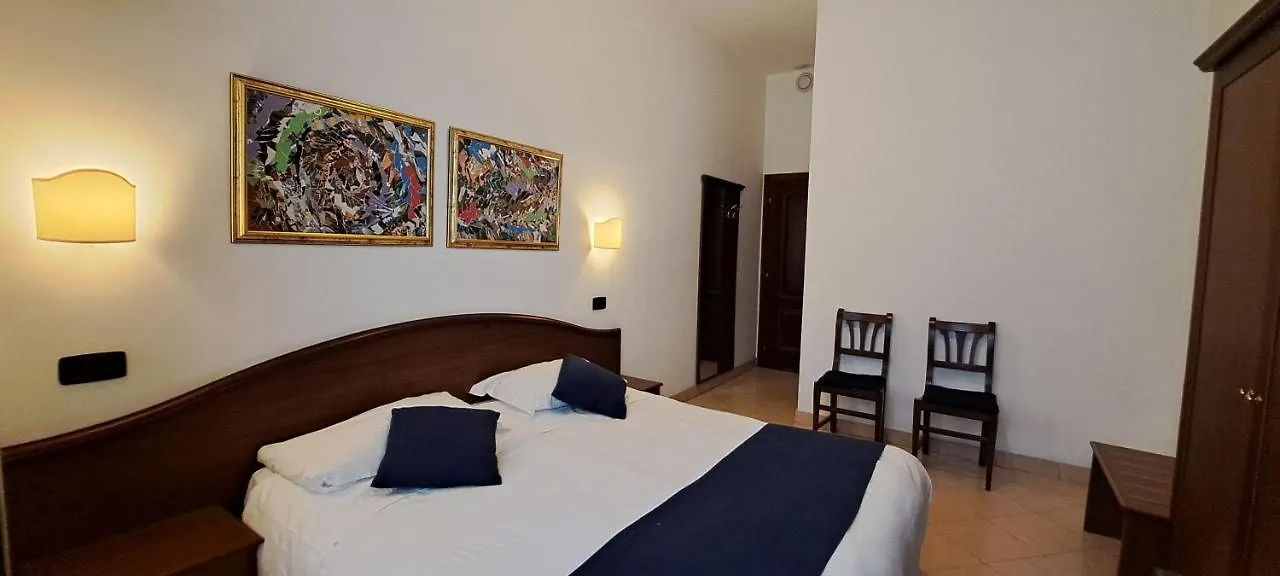 Hotel Bonazzi Perúgia 3*,  Itália